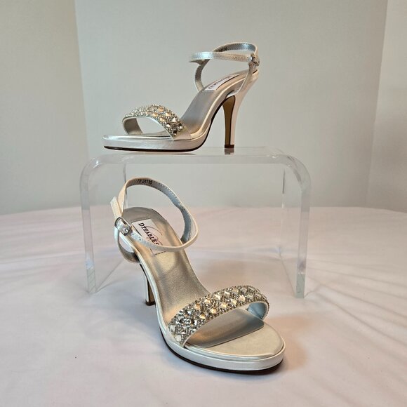 DYEABLES Inc Women's Sloane Platform Dress Sandal Sz: 7 White - Picture 1 of 12